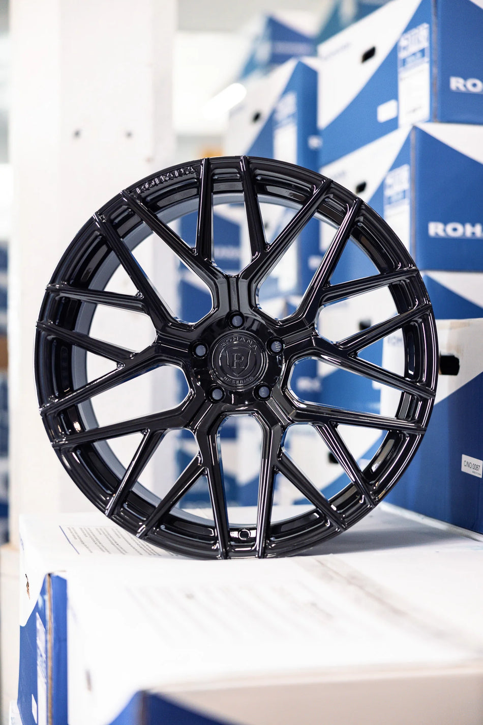 Rohana RFX10 Gloss Black